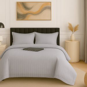 Lenjerie pat damasc policoton   (GRI-ARGINTIU-DESCHIS)