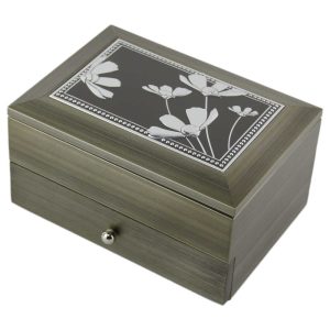 Caseta bijuterii din lemn cu placuta metalica gravata 18?12 CM – Flori/Fluturi (Model 2)