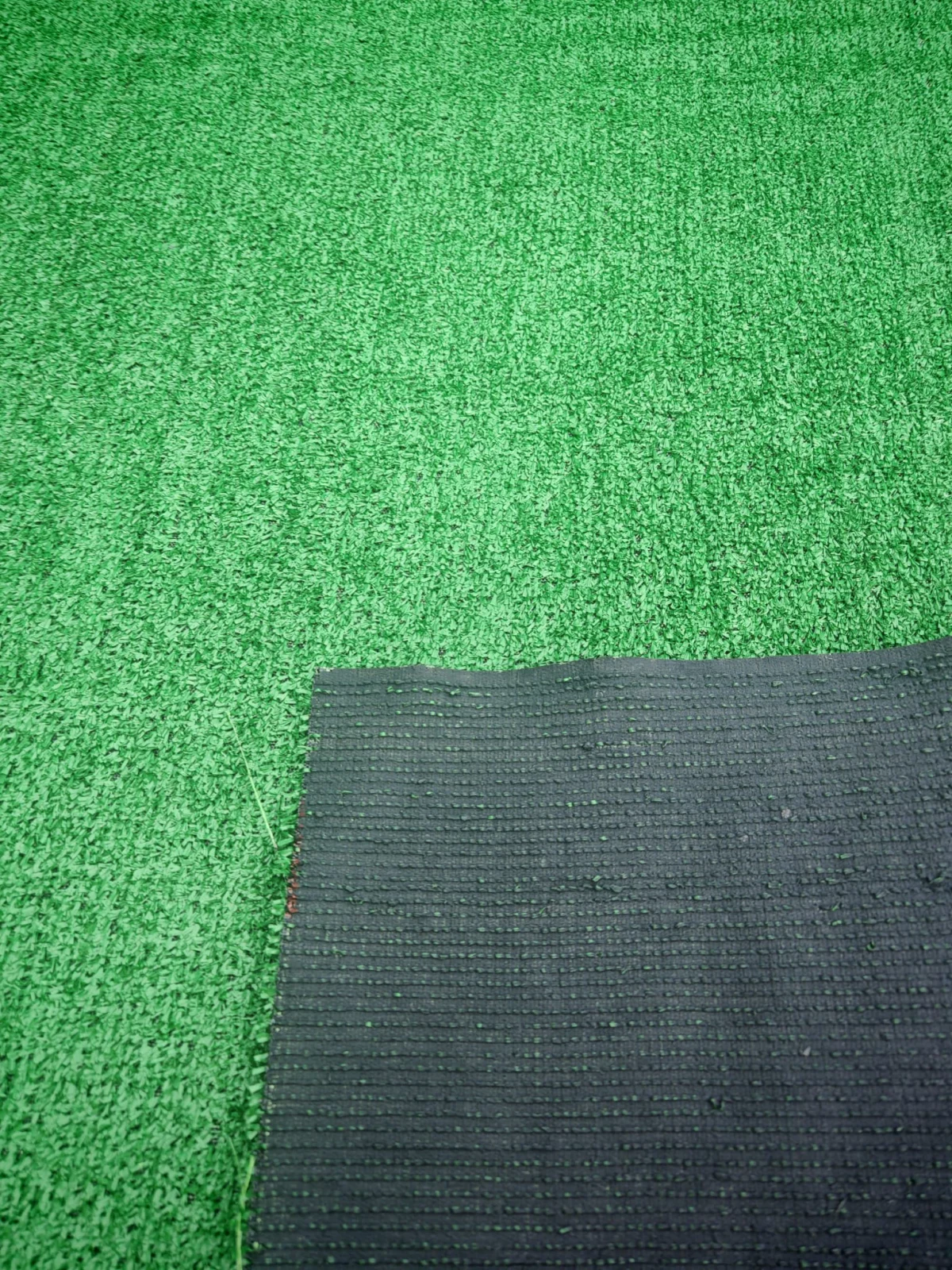 Covor Gazon Iarba Artificiala LINDA, Verde, 10 mm, Latime 2 m